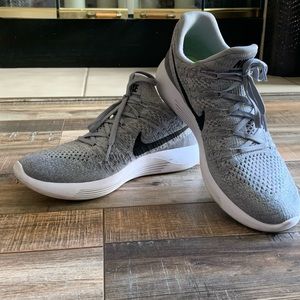 Nike Lunarepic Low Flyknit 2